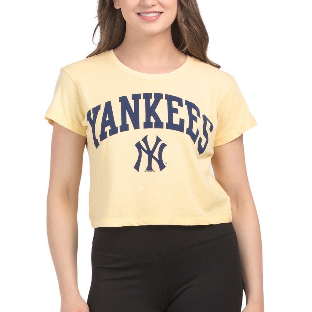 NWT MLB New York Yankees Crop Top
